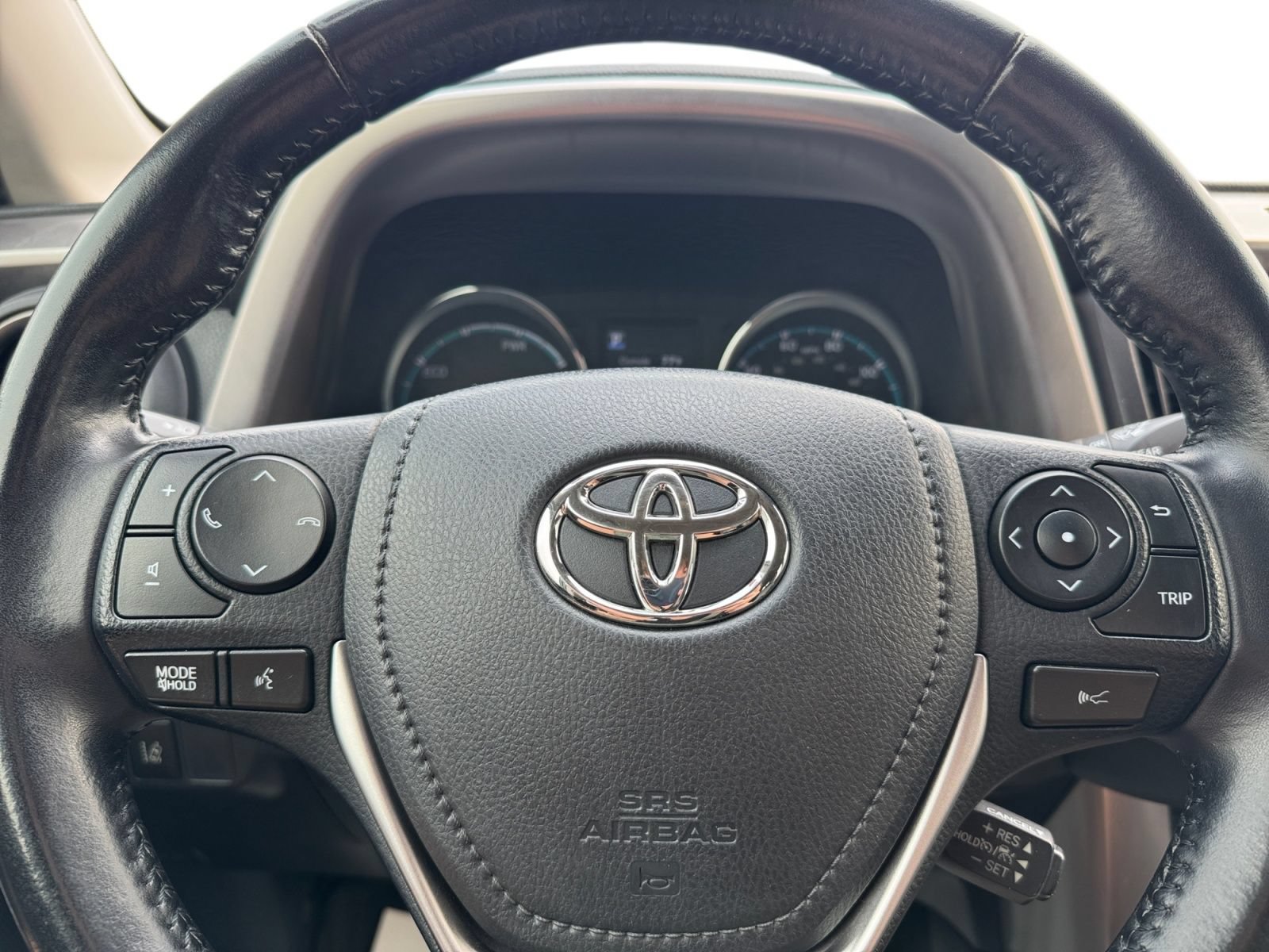Used 2017 Toyota RAV4 Limited w/ Advanced Technology Package AWD/4WD image 19