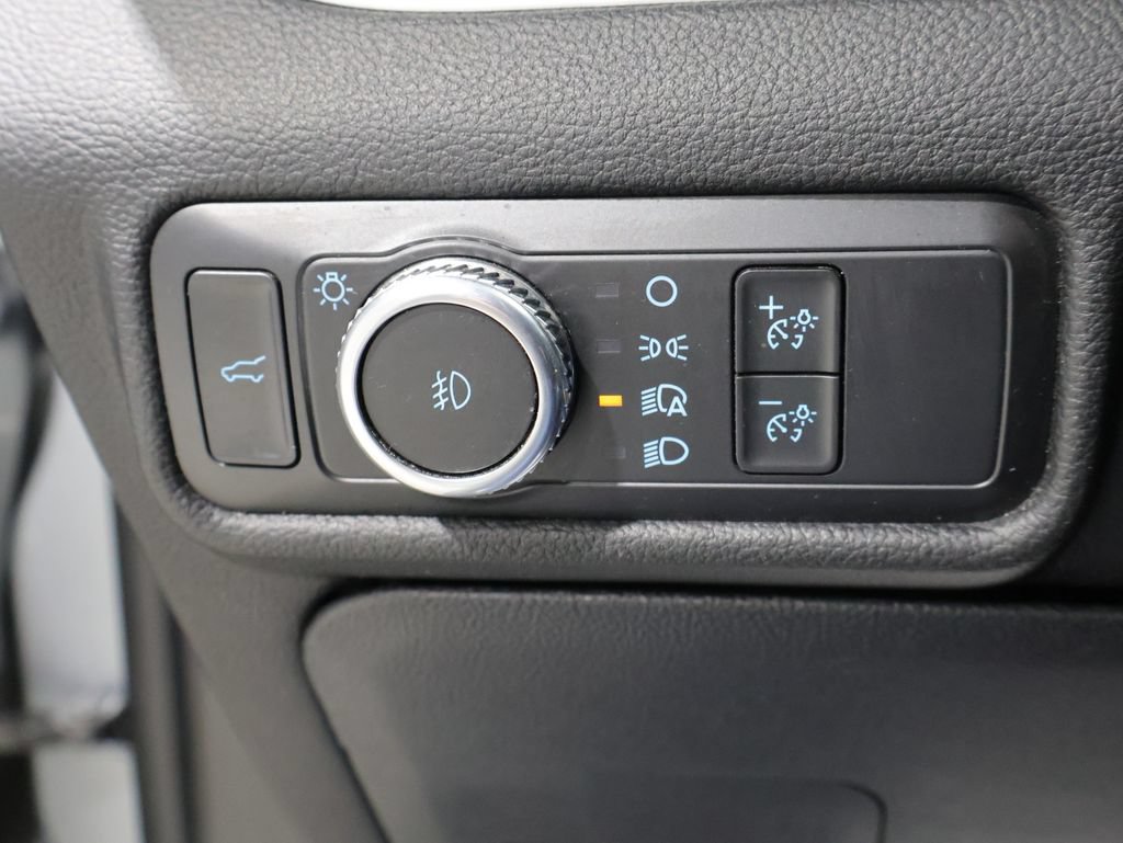 Used 2022 Ford Explorer XLT AWD/4WD image 33