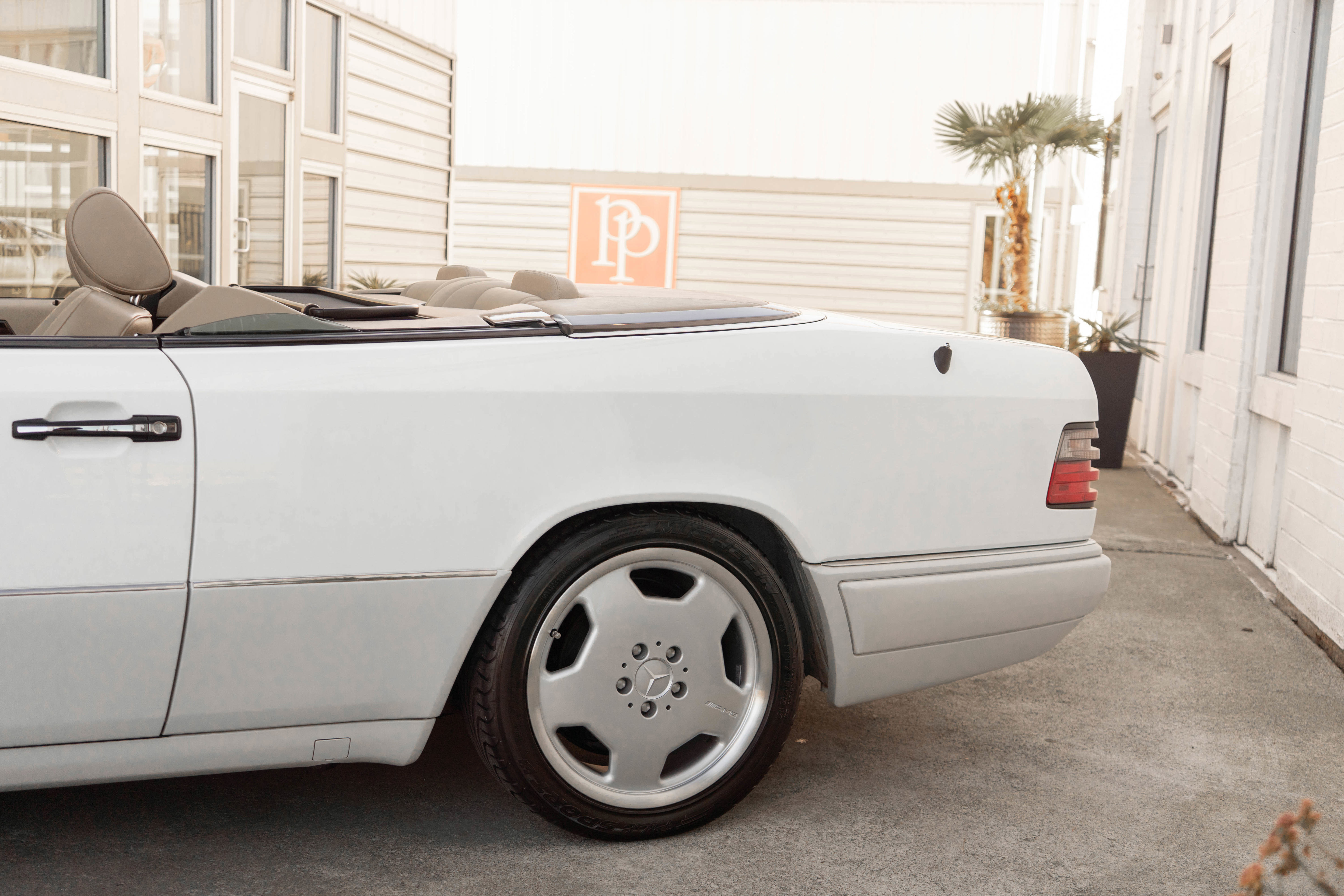 Used 1995 Mercedes-Benz E 320 Convertible image 5