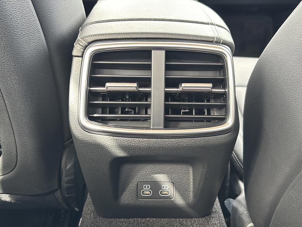 Certified 2026 Genesis G70 2.5T image 40