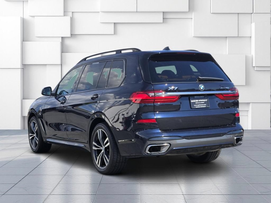Used 2021 BMW X7 xDrive40i w/ M Sport Package AWD/4WD image 5