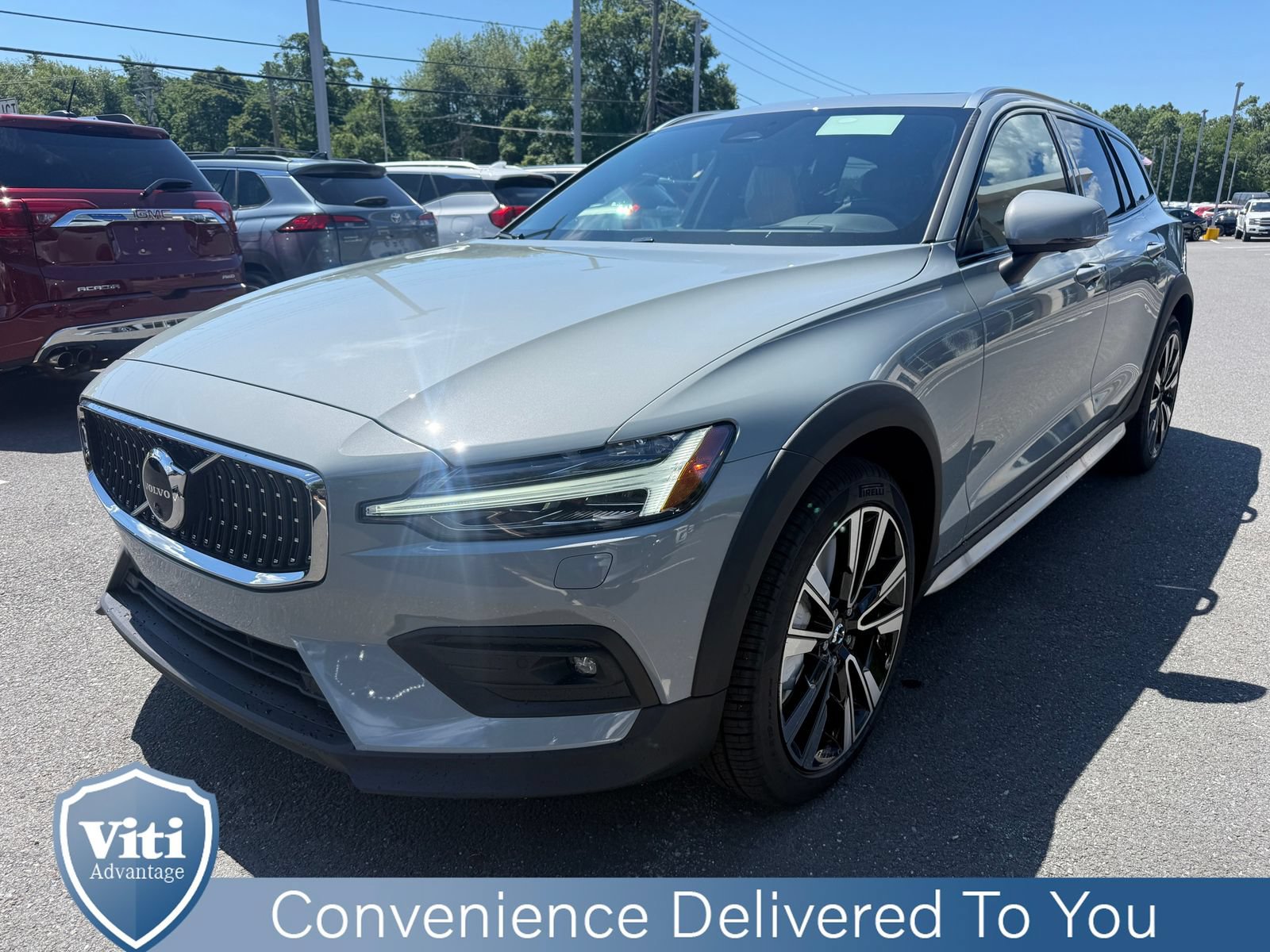 New 2026 Volvo V60 B5 Cross Country Ultra w/ Climate Package AWD/4WD image 4