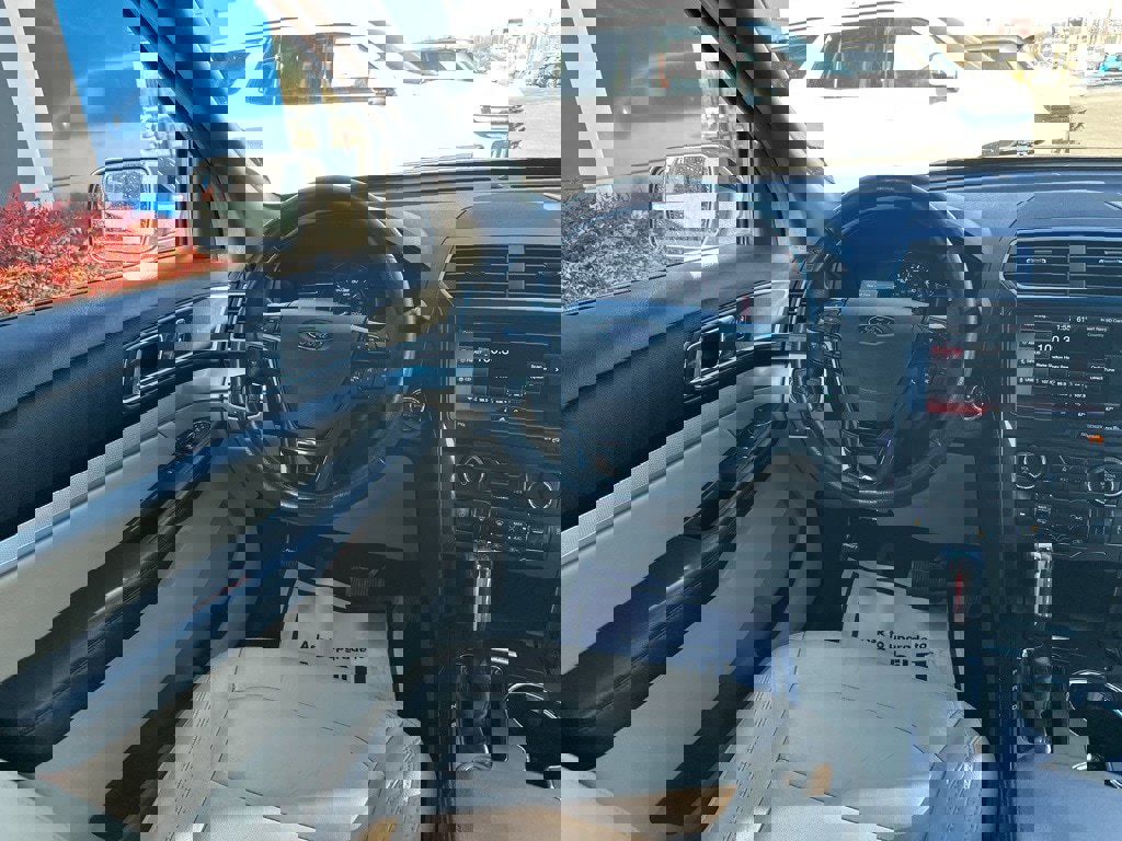 Used 2016 Ford Explorer XLT w/ Equipment Group 202A image 13