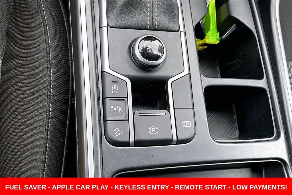 Used 2024 Kia Sorento LX FWD image 17