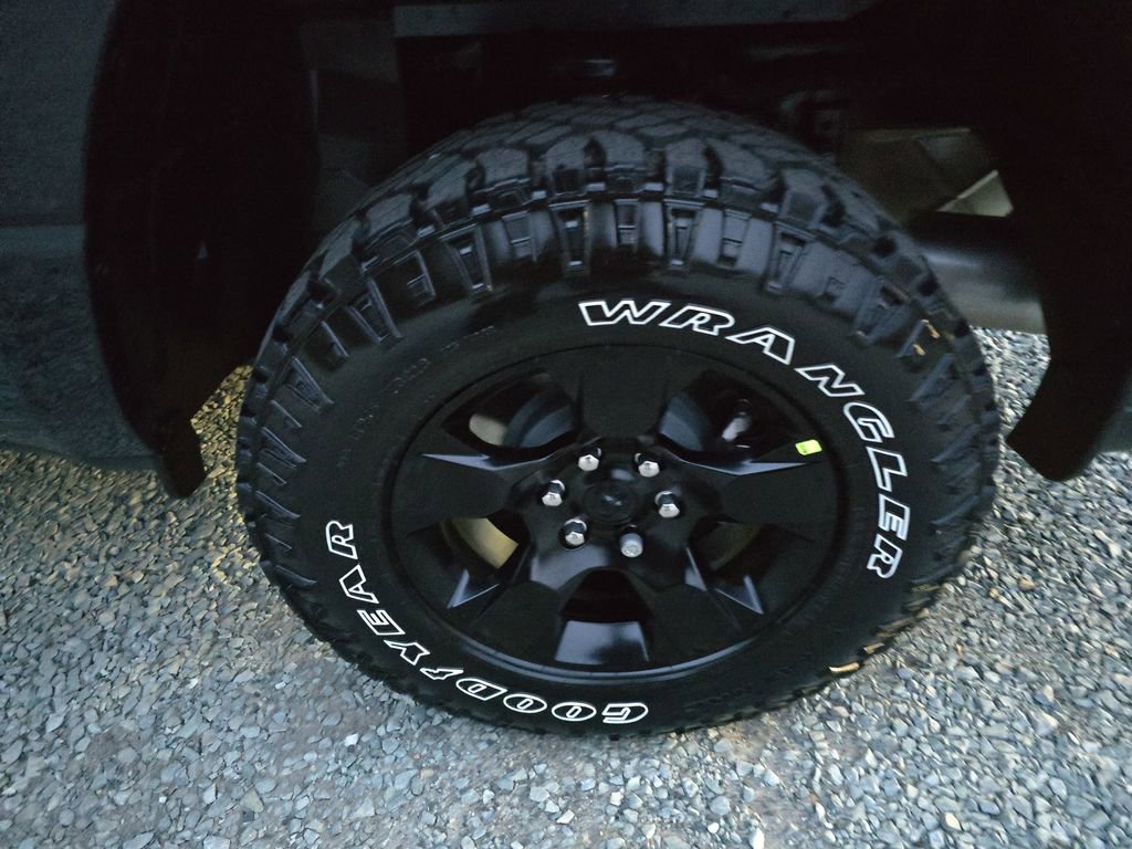 New 2026 RAM 1500 Classic Warlock image 32