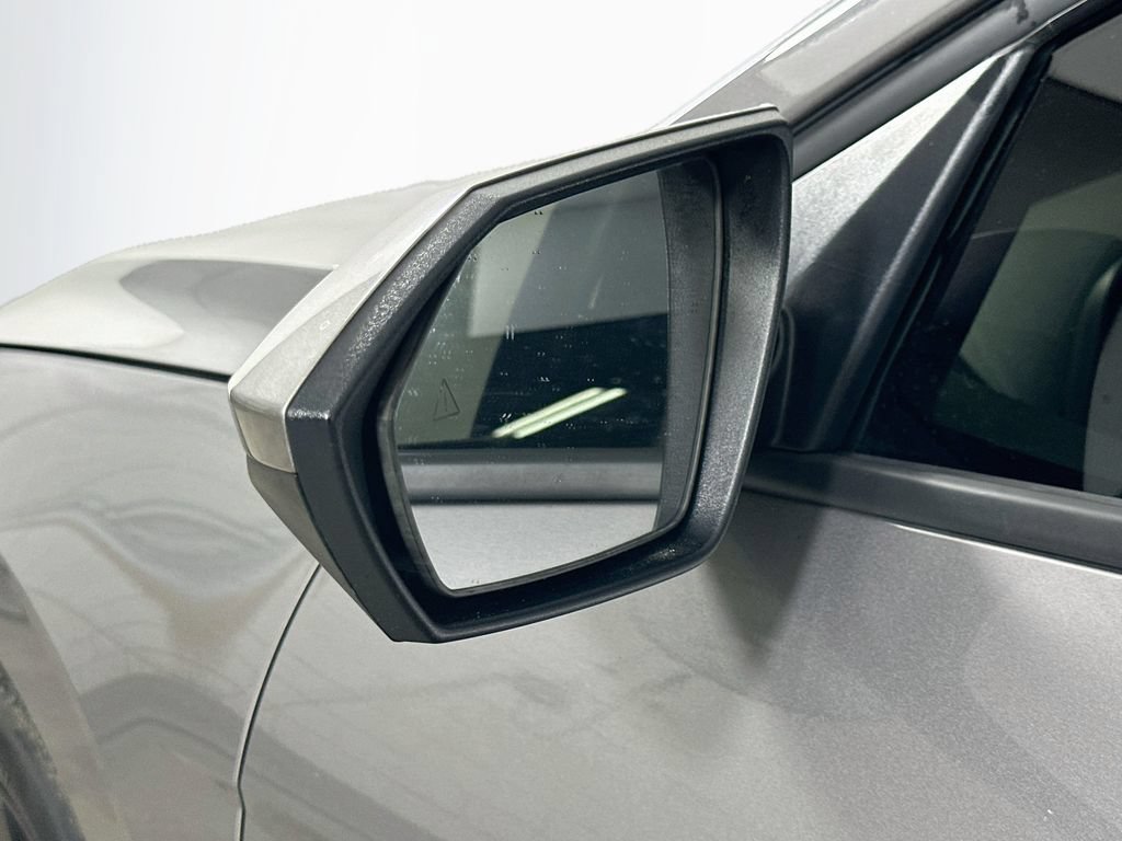 Used 2023 Hyundai Elantra SEL FWD image 36