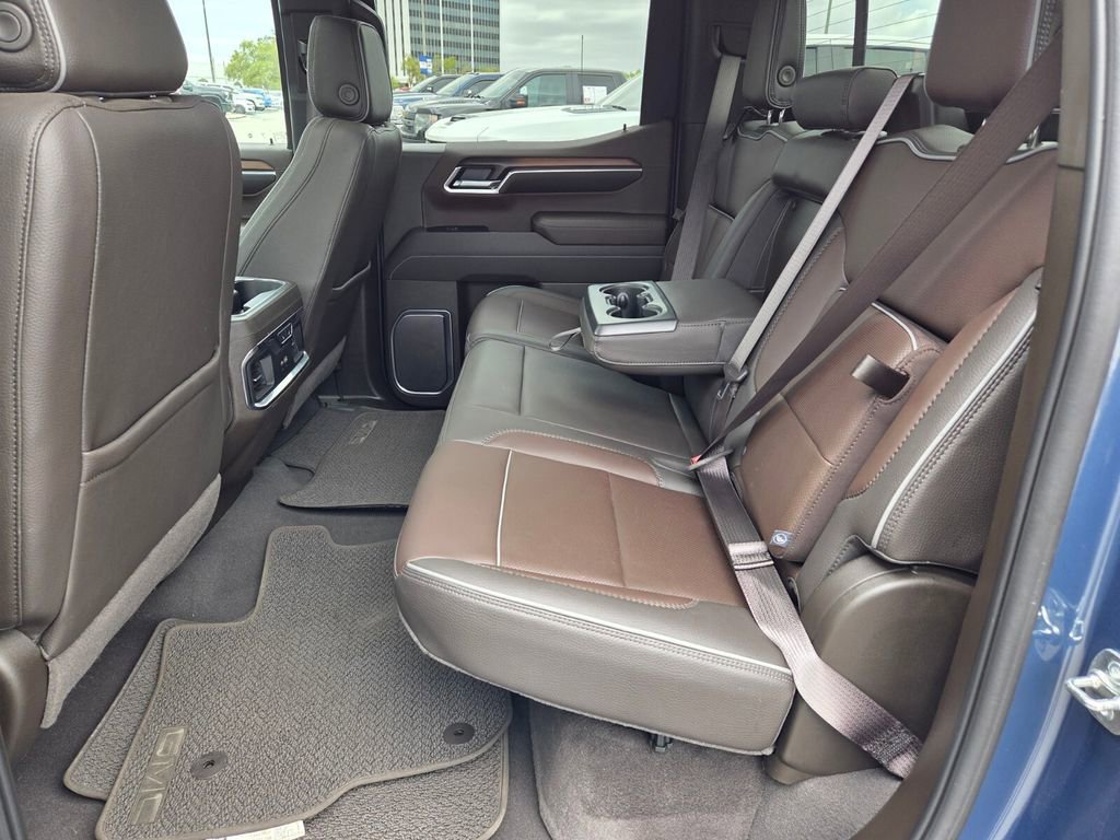 Used 2025 GMC Sierra 1500 Denali w/ Denali Reserve Package image 9