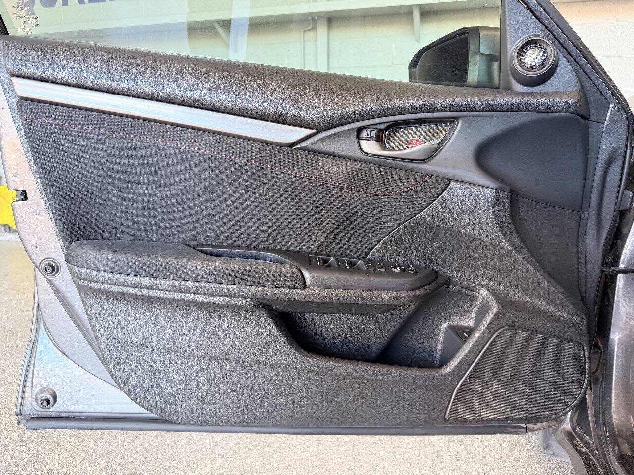 Used 2018 Honda Civic Si image 12