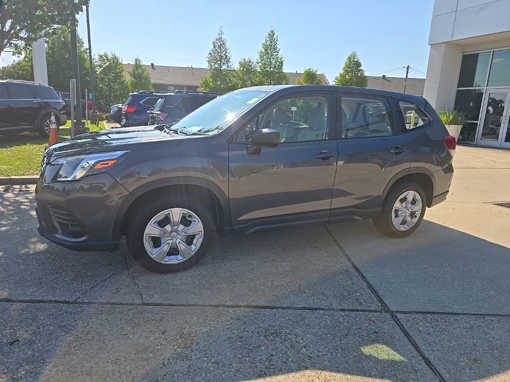 Used 2022 Subaru Forester AWD/4WD image 11