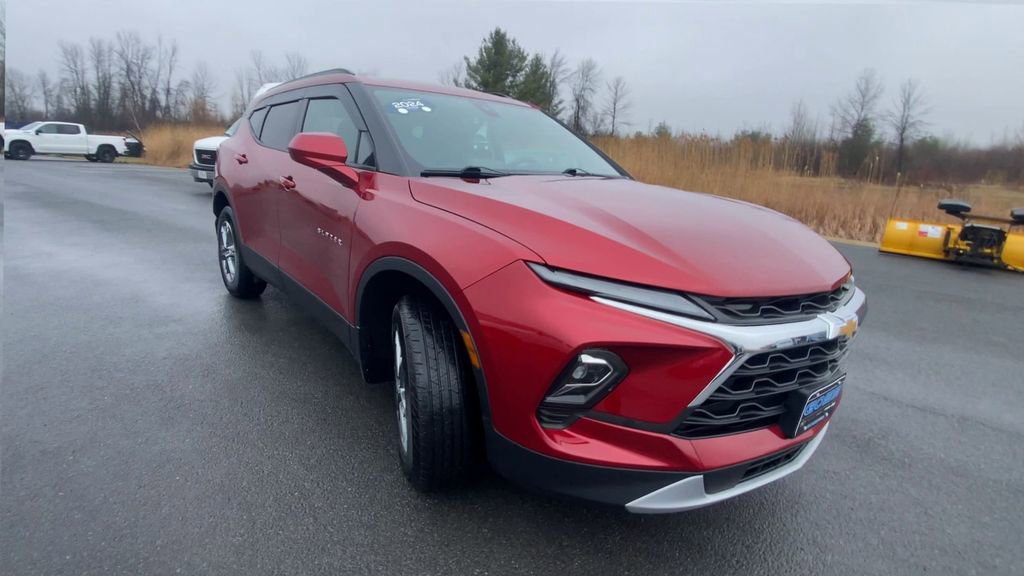 Used 2024 Chevrolet Blazer LT w/ Convenience Package image 2