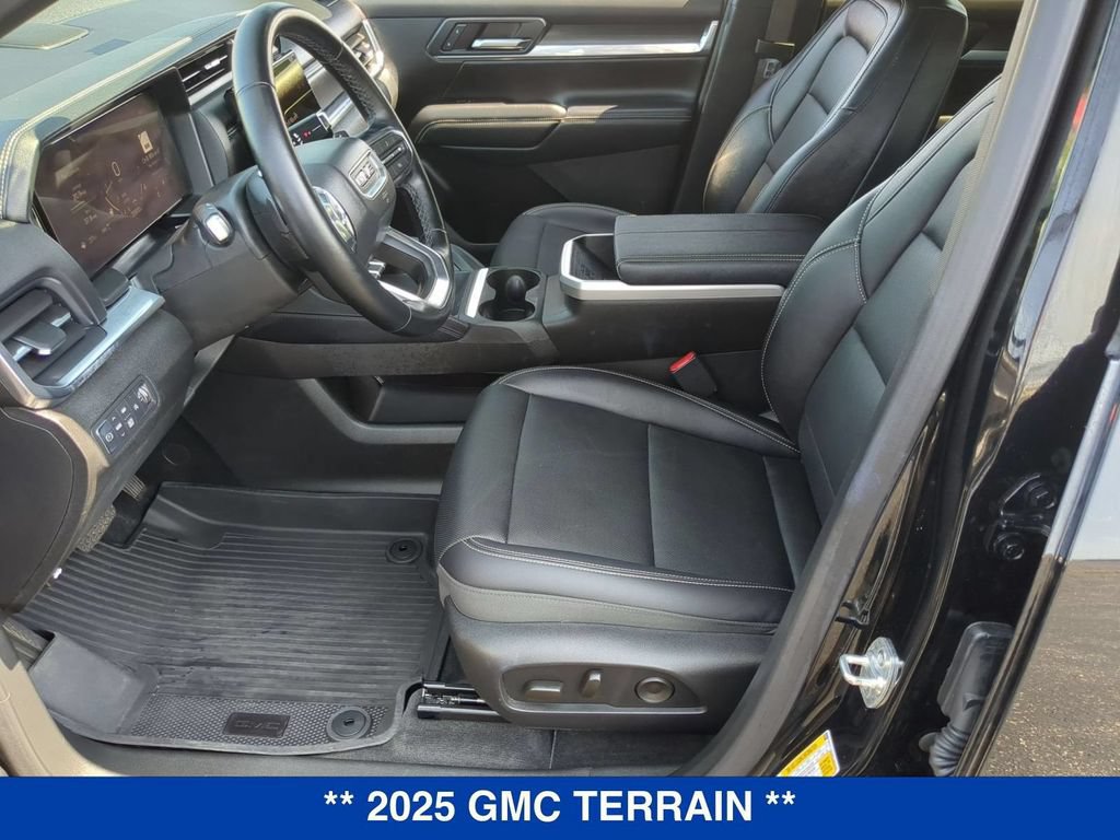 Used 2025 GMC Terrain Elevation w/ Elevation Premium Package AWD/4WD image 16