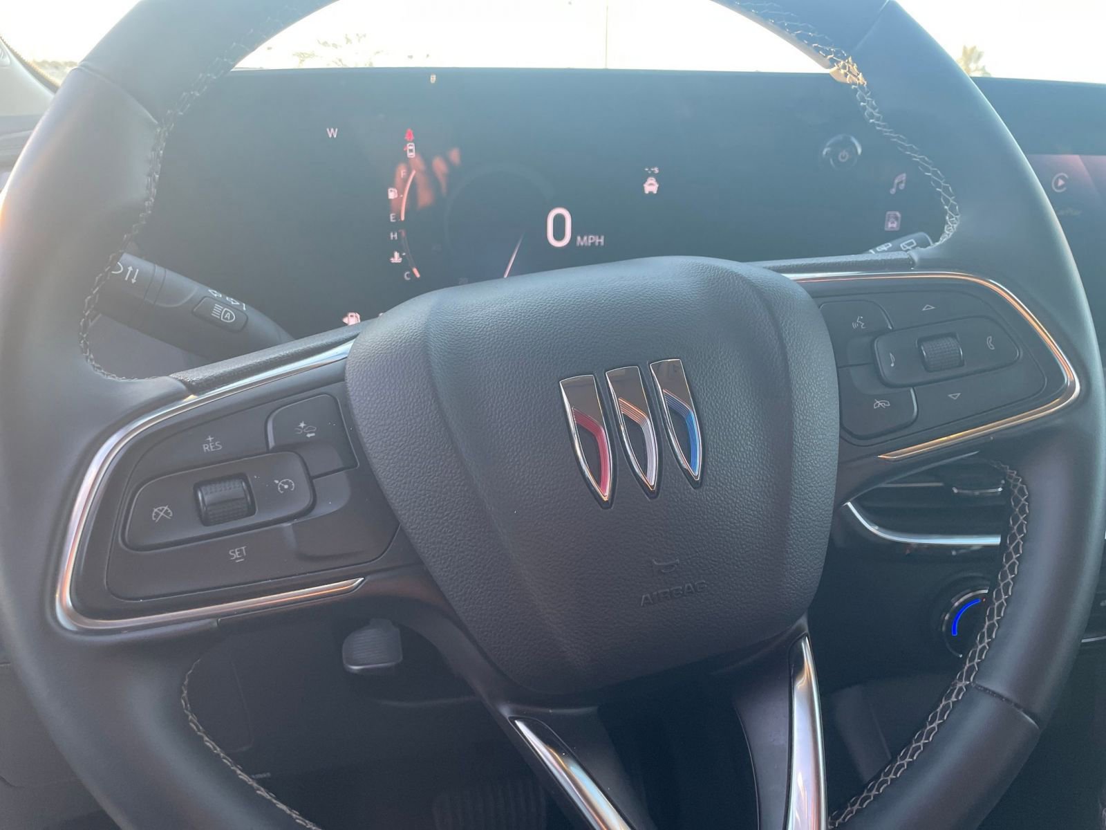 Used 2025 Buick Encore GX Preferred image 28