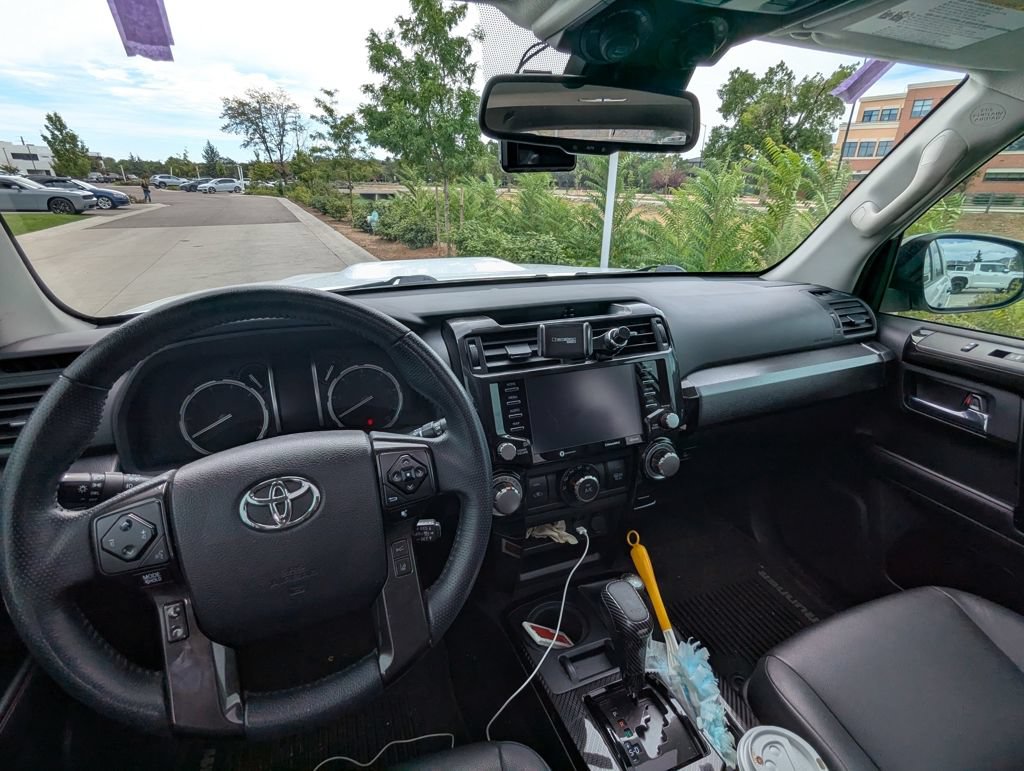 Used 2021 Toyota 4Runner Venture w/ Moonroof Package AWD/4WD image 15