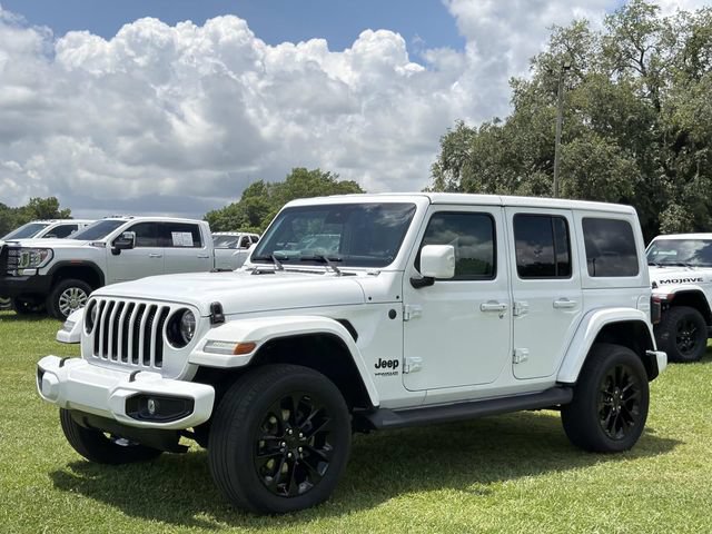Used 2022 Jeep Wrangler Unlimited Sahara AWD/4WD image 14
