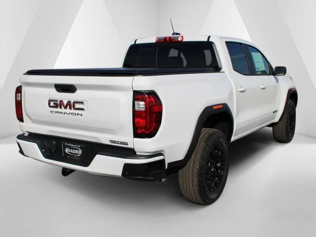 New 2026 GMC Canyon Elevation RWD image 7