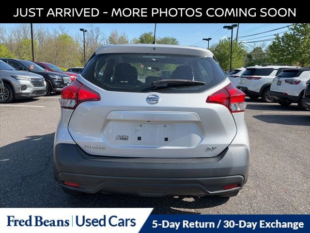 Certified 2019 Nissan Kicks SV FWD image 7
