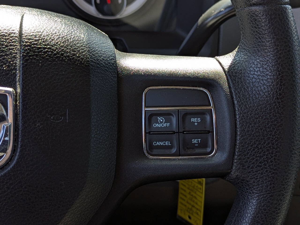 Used 2014 RAM 1500 Express RWD image 19