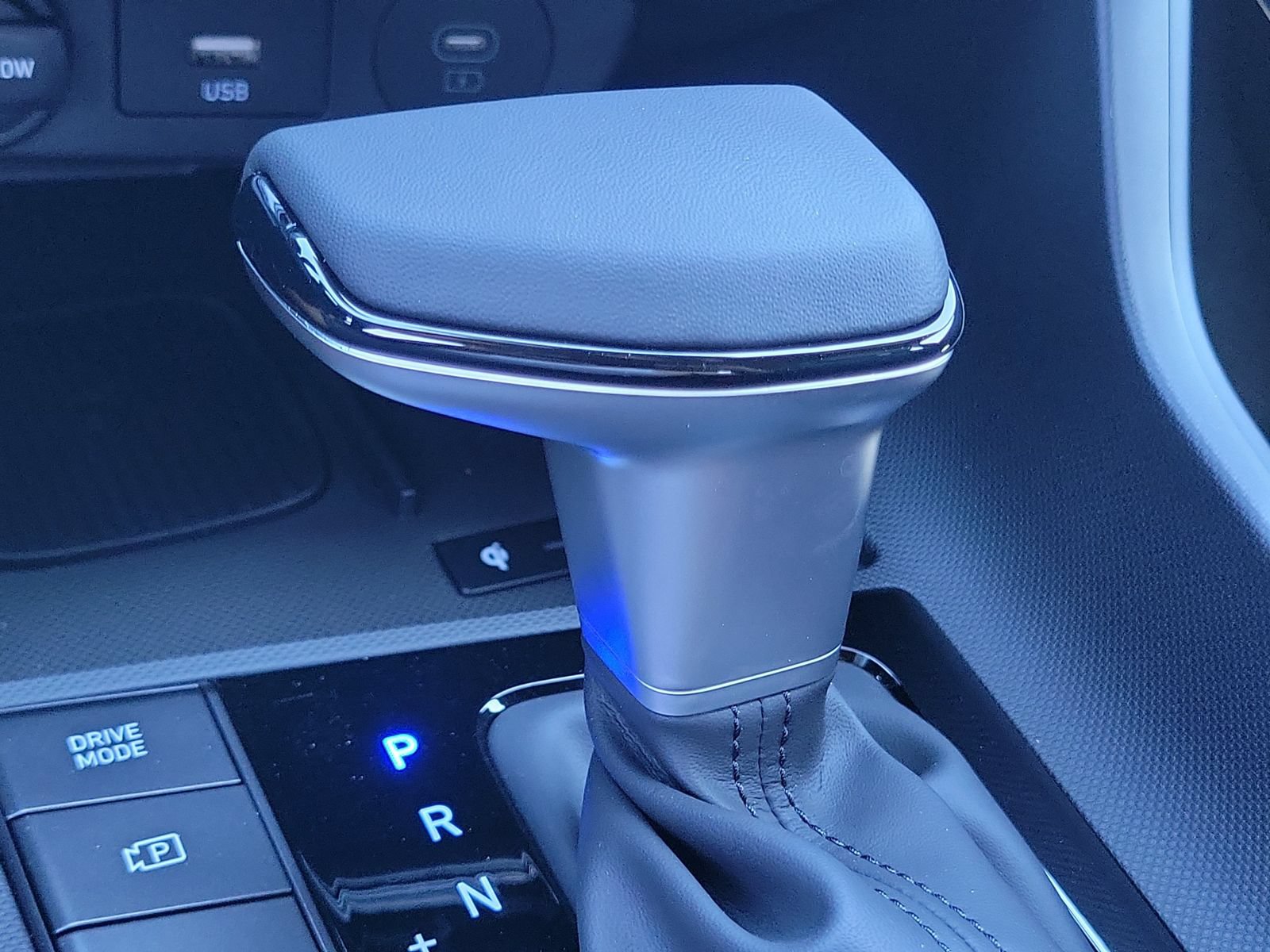 New 2026 Hyundai Elantra SEL Sport FWD image 15