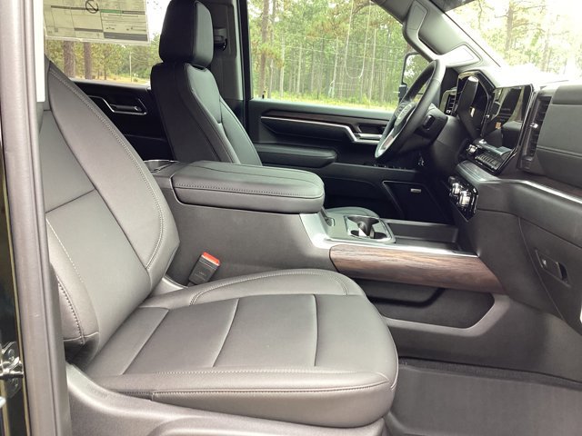 New 2025 GMC Sierra 2500 SLT w/ SLT Premium Package image 21