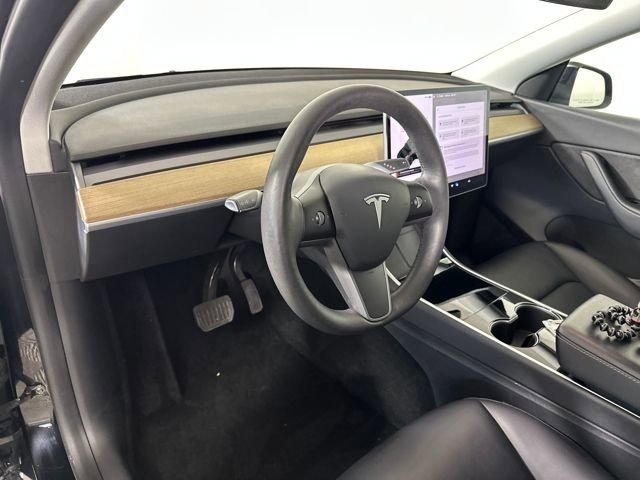 Used 2021 Tesla Model Y Long Range image 13