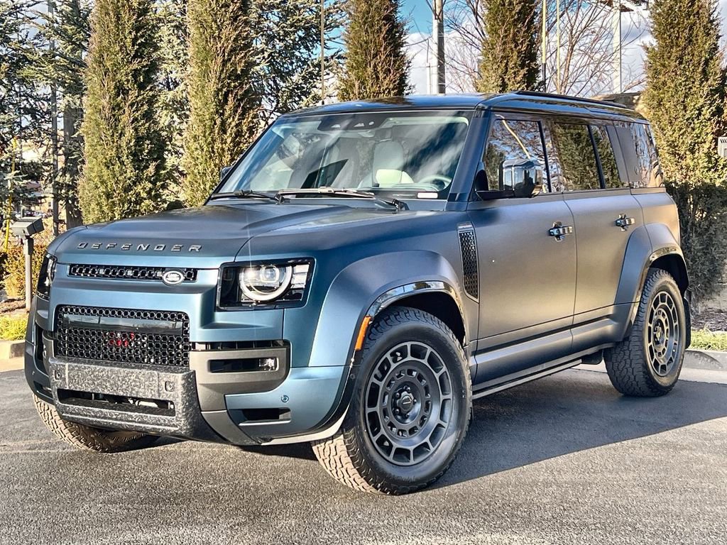 New 2026 Land Rover Defender 110 video 1