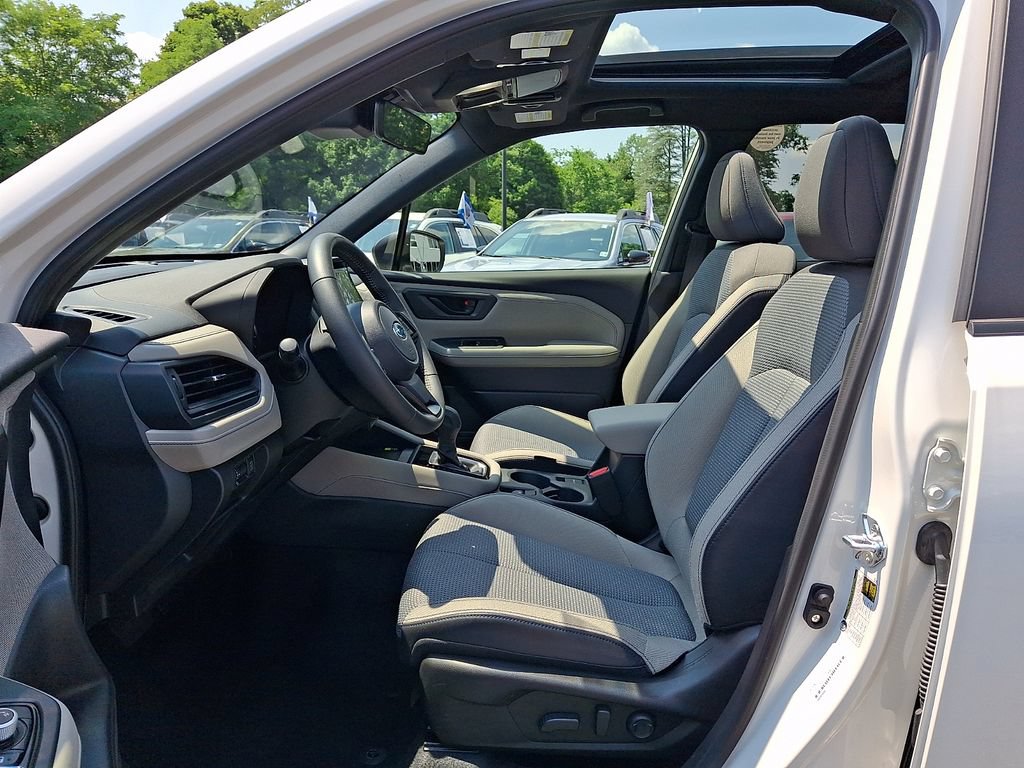 Certified 2025 Subaru Forester Premium AWD/4WD image 13