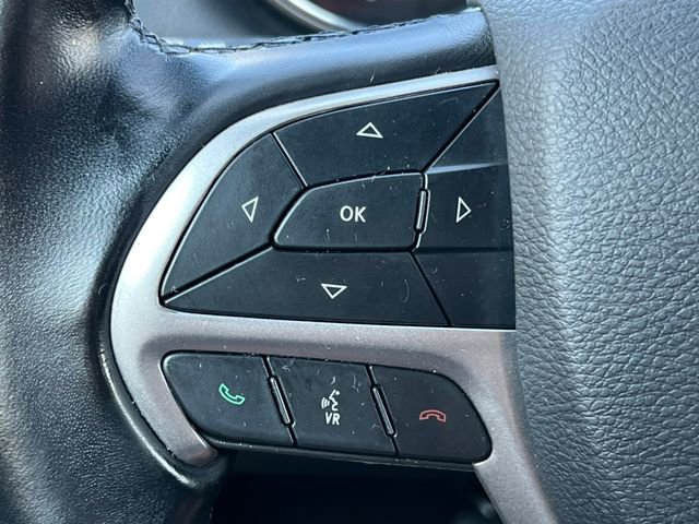 Used 2021 Jeep Grand Cherokee Laredo image 20