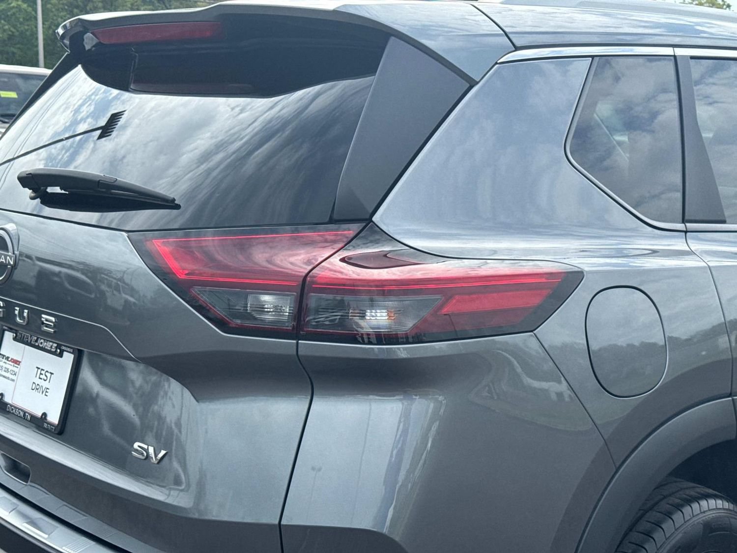 Used 2023 Nissan Rogue SV w/ SV Premium B Package FWD image 15