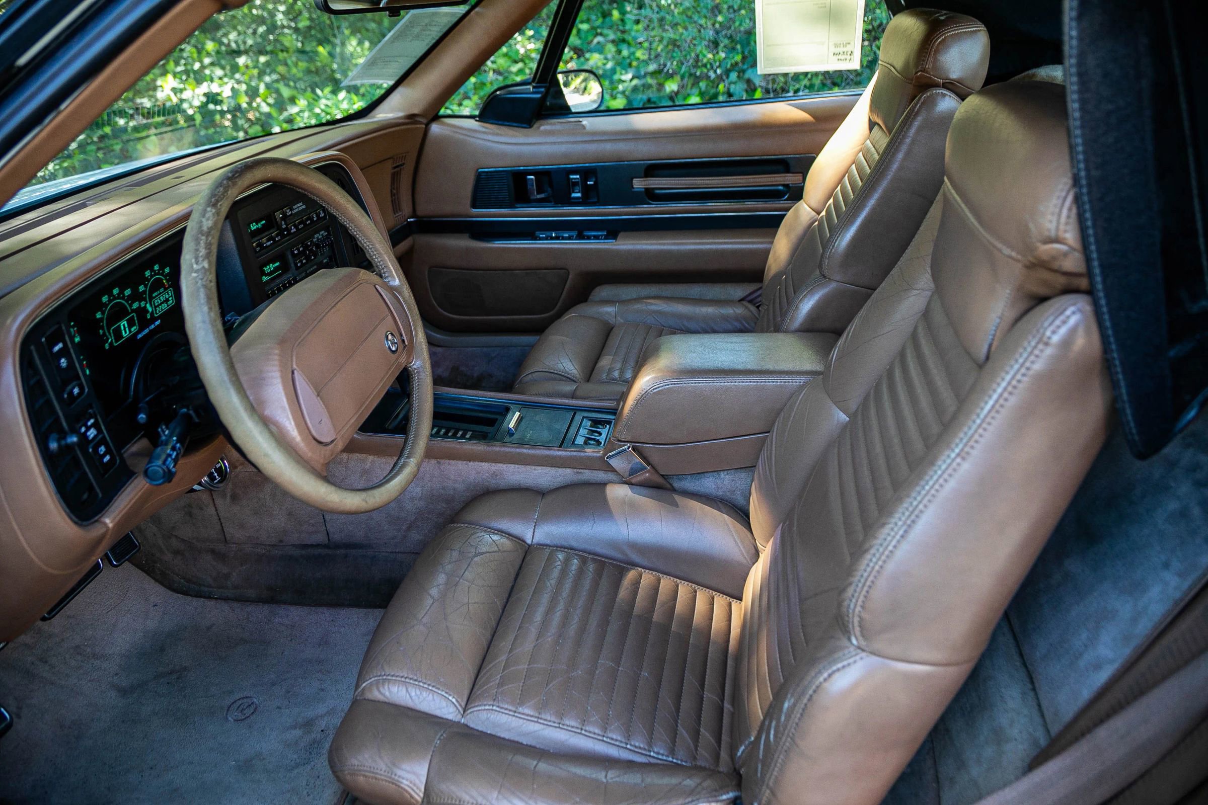 Used 1990 Buick Reatta Convertible FWD image 26