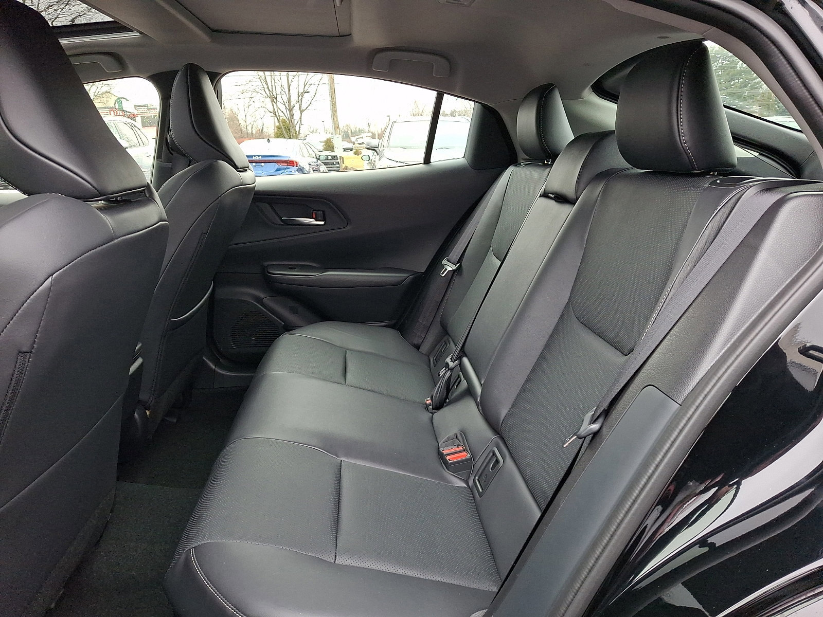 Used 2025 Toyota Prius AWD image 10