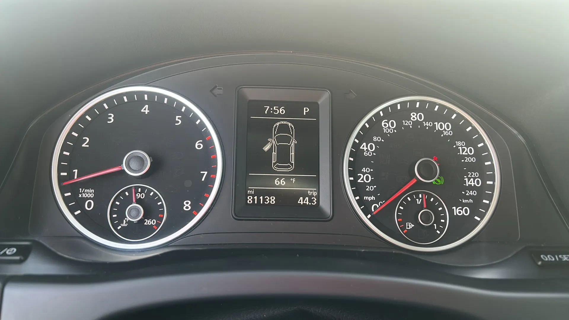 Used 2016 Volkswagen Tiguan SE image 7