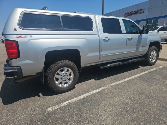 Used 2015 Chevrolet Silverado 2500 LT w/ LT Convenience Package AWD/4WD image 4