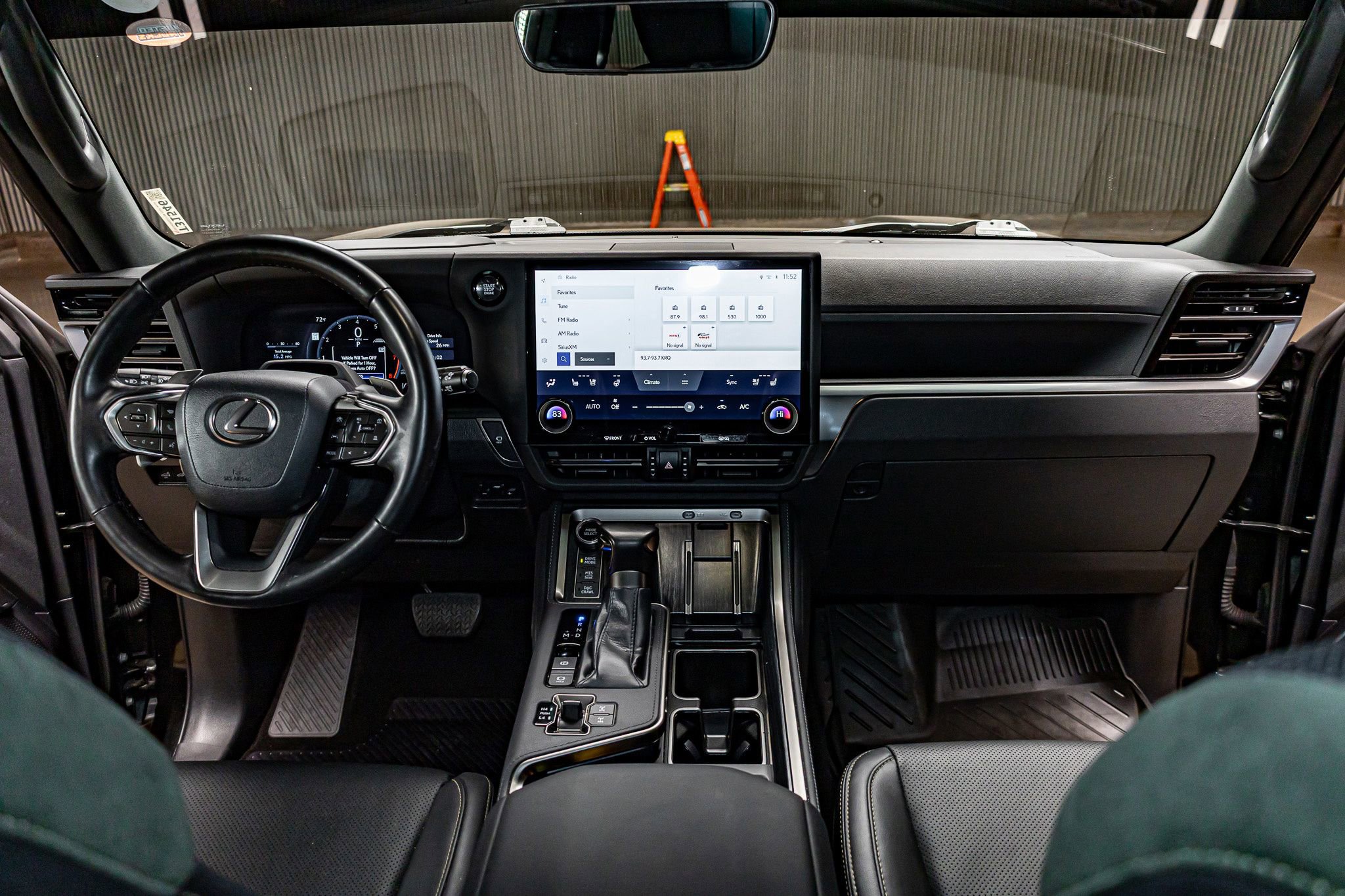 Used 2024 Lexus GX 550 image 14