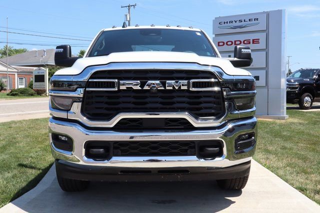 New 2025 RAM 2500 Big Horn AWD/4WD image 6
