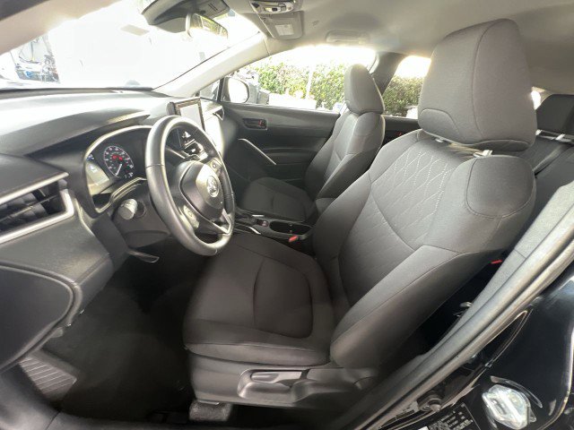 Used 2025 Toyota Corolla Cross LE image 18