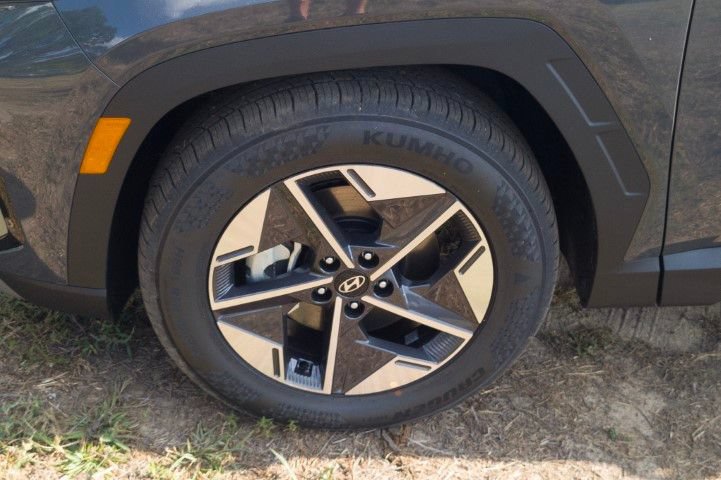 New 2026 Hyundai Tucson SEL Plus FWD image 12
