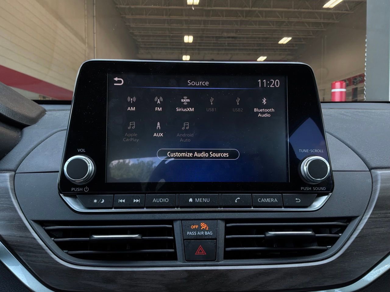 Used 2025 Nissan Altima 2.5 SV FWD image 29