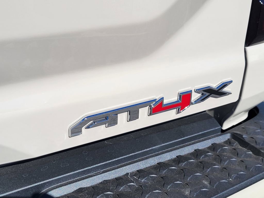 New 2026 GMC Canyon AT4X image 9