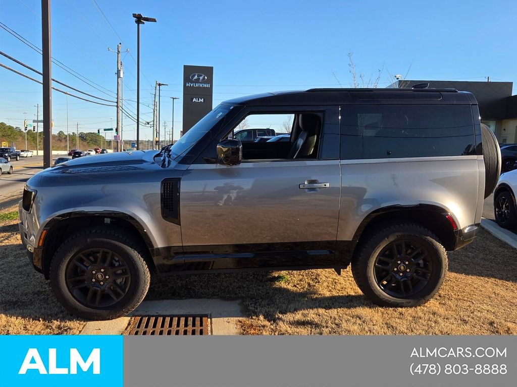 Used 2022 Land Rover Defender 90 X-Dynamic S AWD/4WD image 3