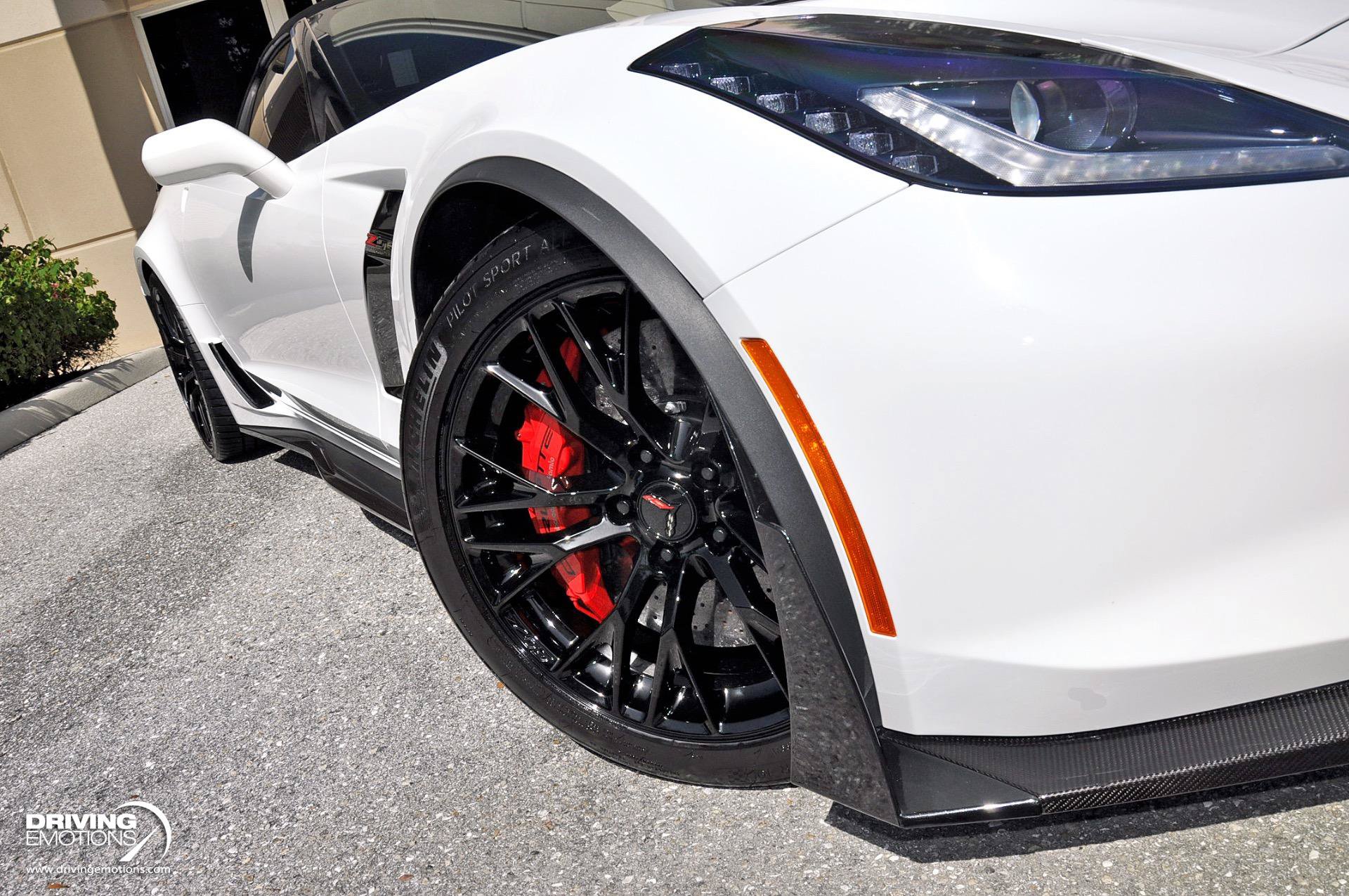 Used 2019 Chevrolet Corvette Z06 RWD image 15