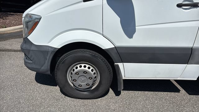 Used 2018 Mercedes-Benz Sprinter 3500 image 35