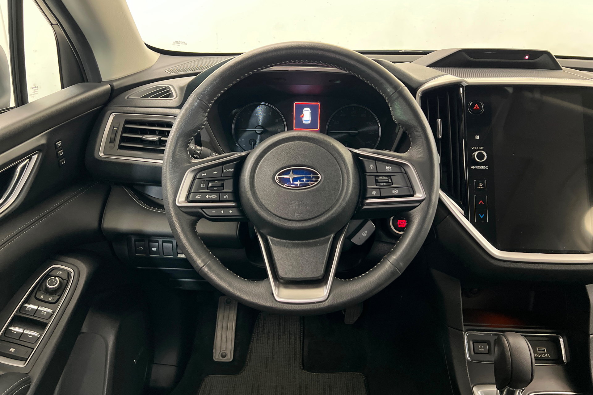 Used 2024 Subaru Ascent Limited w/ Technology Package AWD/4WD image 13