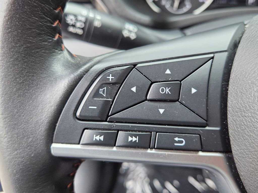 Used 2022 Nissan Sentra SR w/ Lighting Package FWD image 22