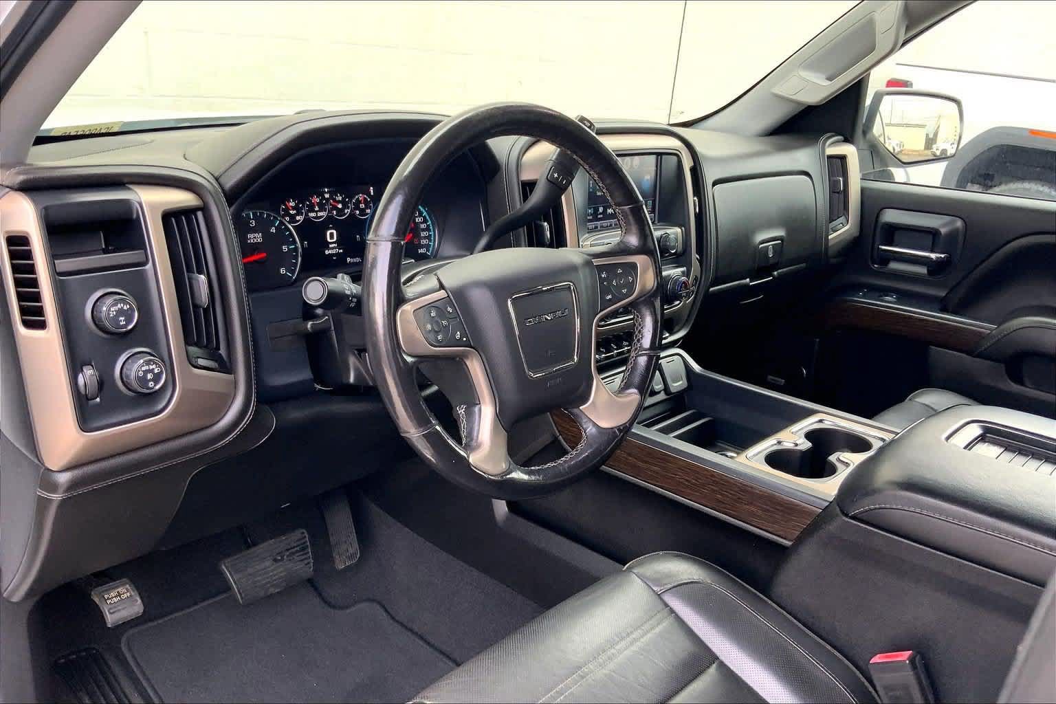 Used 2018 GMC Sierra 1500 Denali AWD/4WD image 2