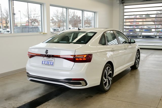 New 2026 Volkswagen Jetta SEL image 6