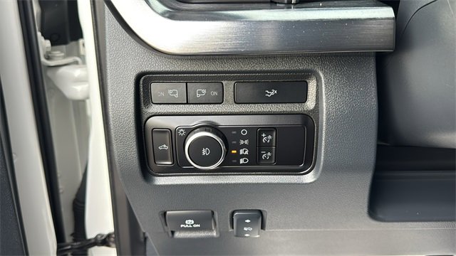 Used 2023 Ford F350 Lariat w/ Lariat Ultimate Package image 14