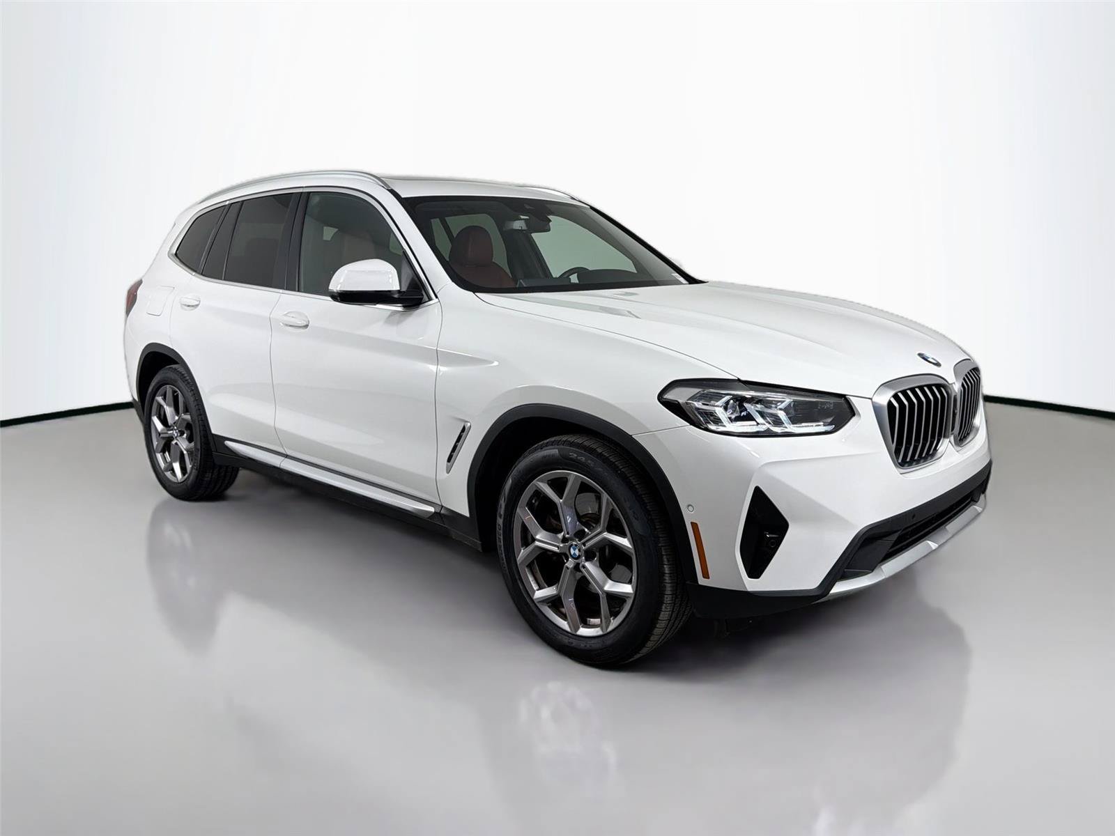 Certified 2023 BMW X3 sDrive30i w/ Convenience Package RWD image 4