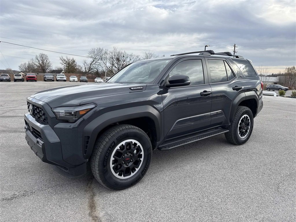 Used 2025 Toyota 4Runner TRD Off-Road image 2