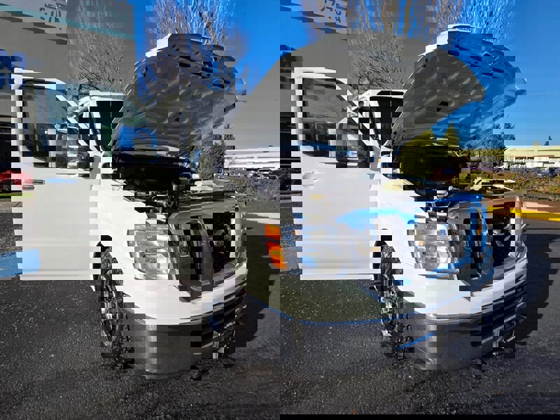 Used 2018 Nissan NV 3500 SL w/ Navigation Package image 26