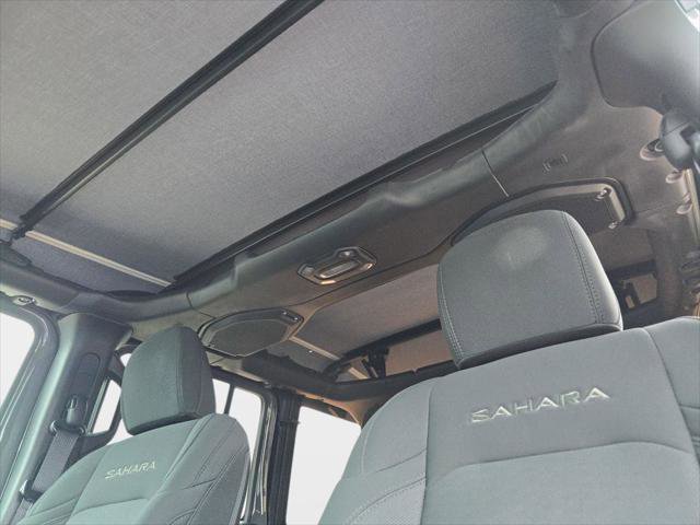 Used 2018 Jeep Wrangler Unlimited Sahara AWD/4WD image 34